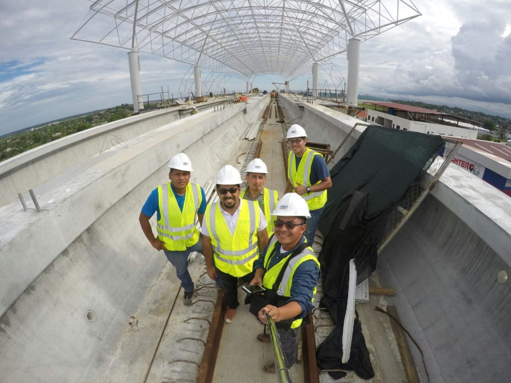 Trabajando en la 2da línea del metro.